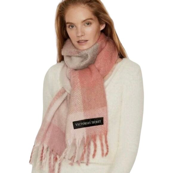 Victoria's Secret Holiday Plush Scarf Pinks and Grays. - Picture 1 of 5